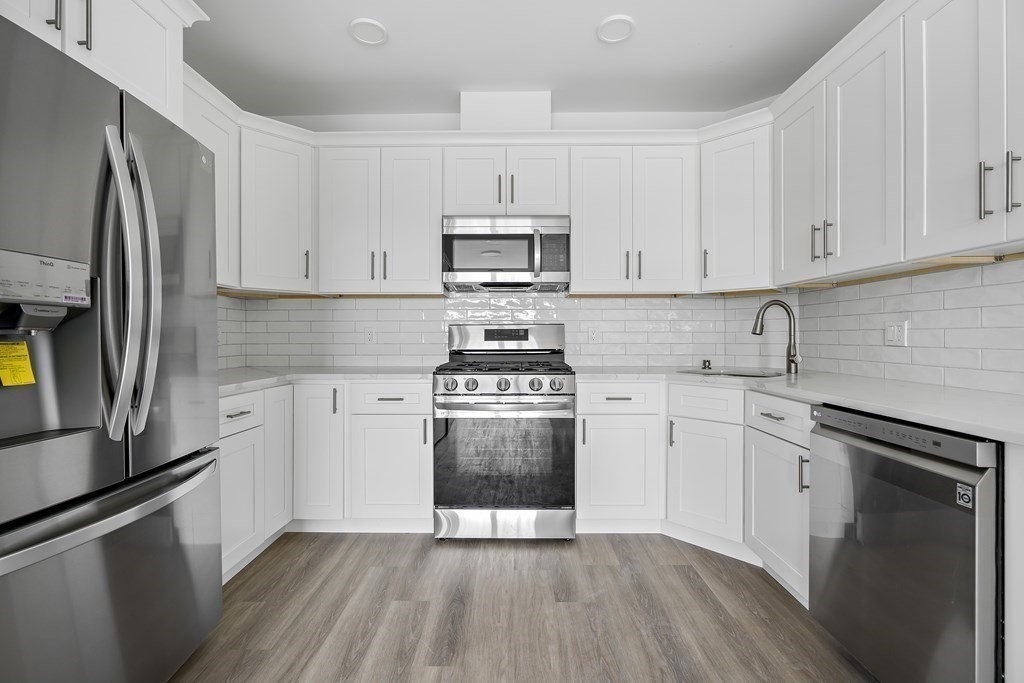 1133 North Shore Road, Unit 403 Revere, MA 02151 - Photo 5 of 15 Gallery Image 5