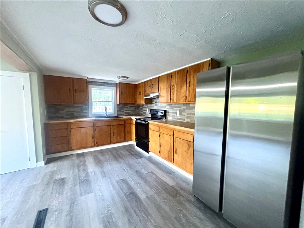 8727 Dwyer Road Montezuma, NY 13140 - Photo 9 of 26