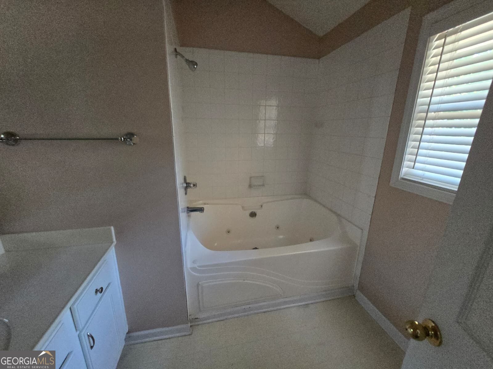 3831 Austin Park Lane Decatur, GA 30032 - Photo 6 of 13 Gallery Image 6
