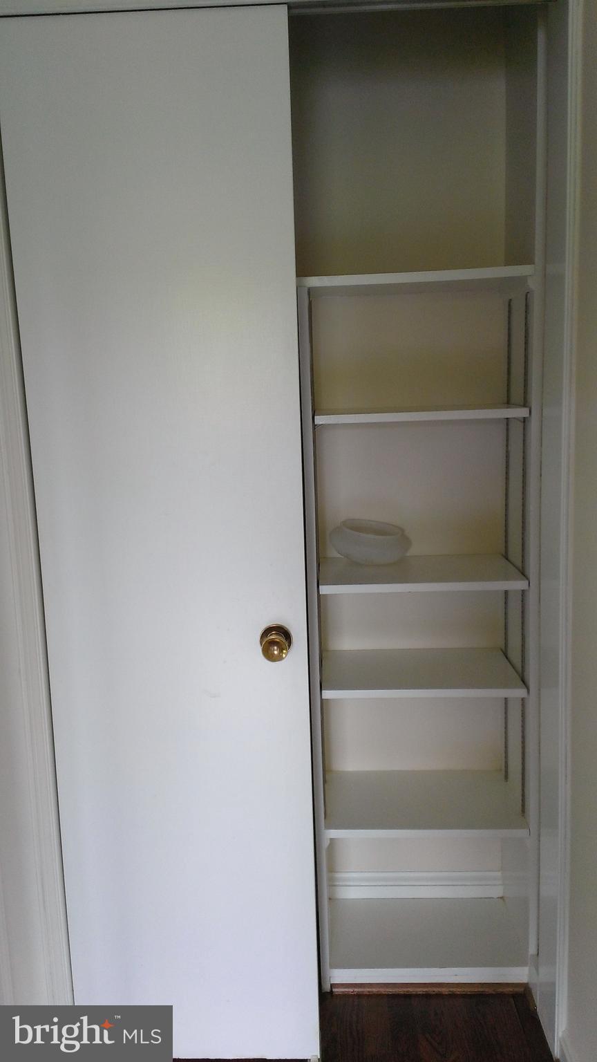 12321 Glen Mill Road Potomac, MD 20854 - Photo 10 of 18 Interior (General)