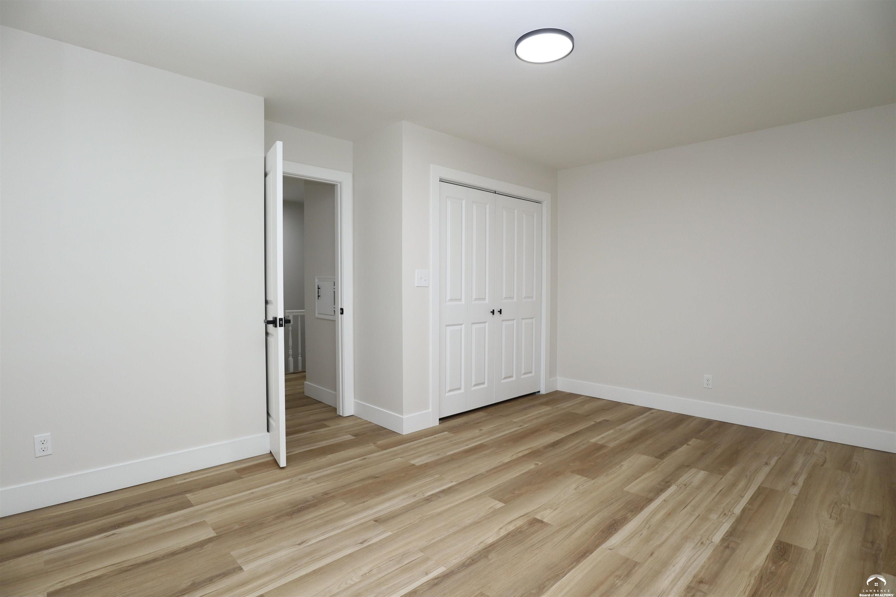2729 Stratford Road Lawrence, KS 66049 - Photo 17 of 25