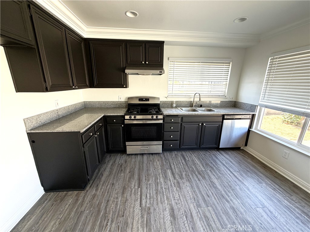 2895 Myers Street Riverside, CA 92503 - Photo 5 of 16
