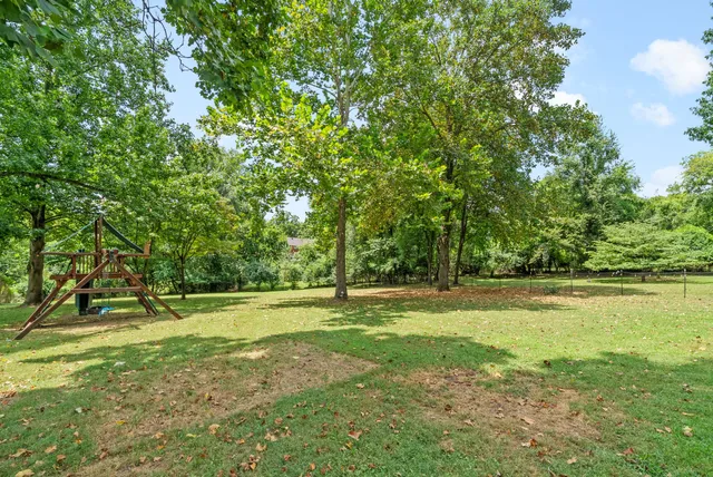 $1,290,000 | 2610 Airpark Drive, Nashville, TN 37206