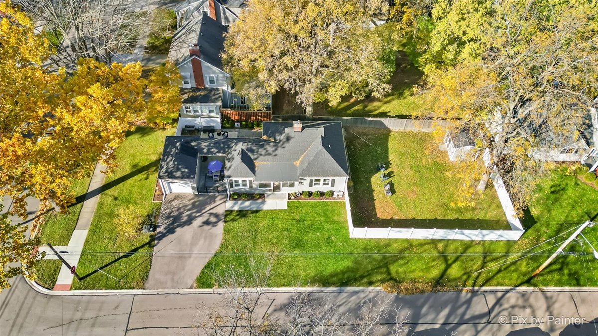 625 South Harrison Street Batavia, IL 60510 - Photo 29 of 43 a view of outdoor space and yard