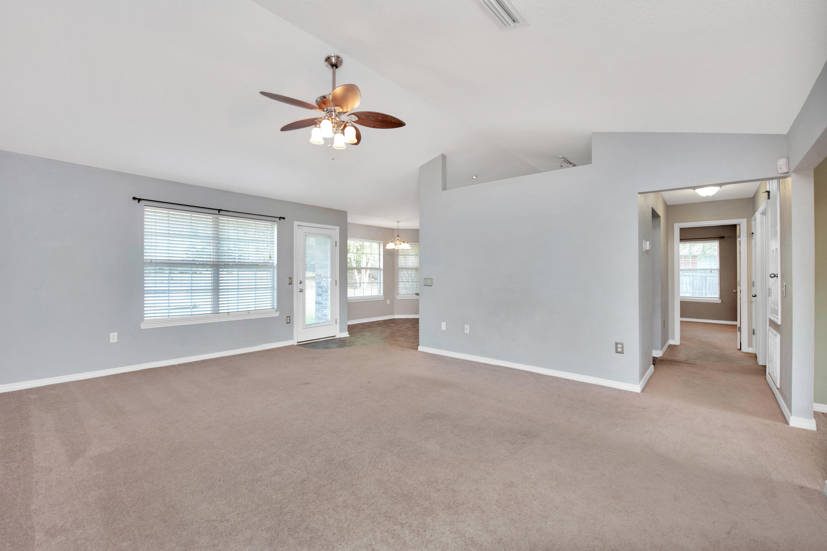 213 Raptor Drive Crestview, FL 32536 - Photo 6 of 24 Living Room