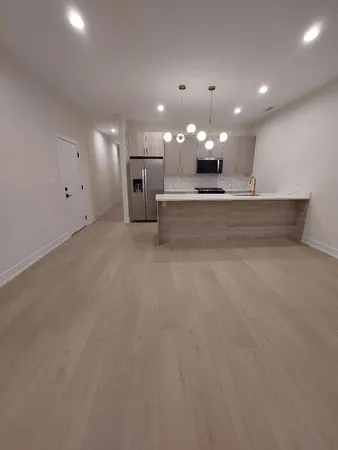 $2,900 | 4625 South Michigan Avenue, Unit 1, Chicago, IL 60653