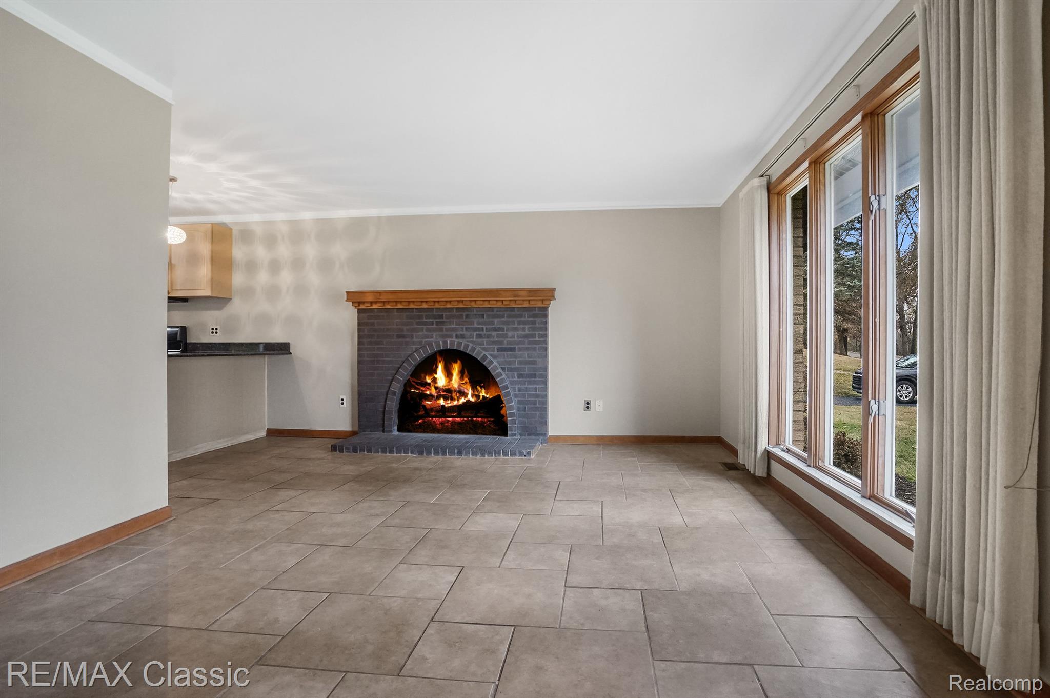2011 Decker Road Walled Lake, MI 48390 - Photo 13 of 37 Gallery Image 13