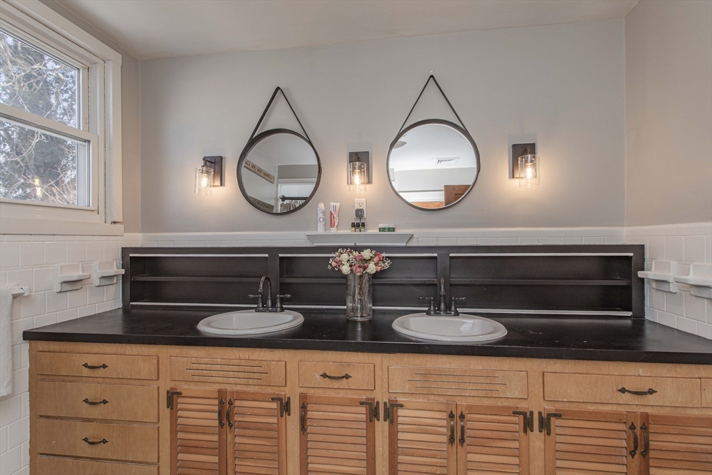 1110 Main Street Walpole, MA 02081 - Photo 14 of 18