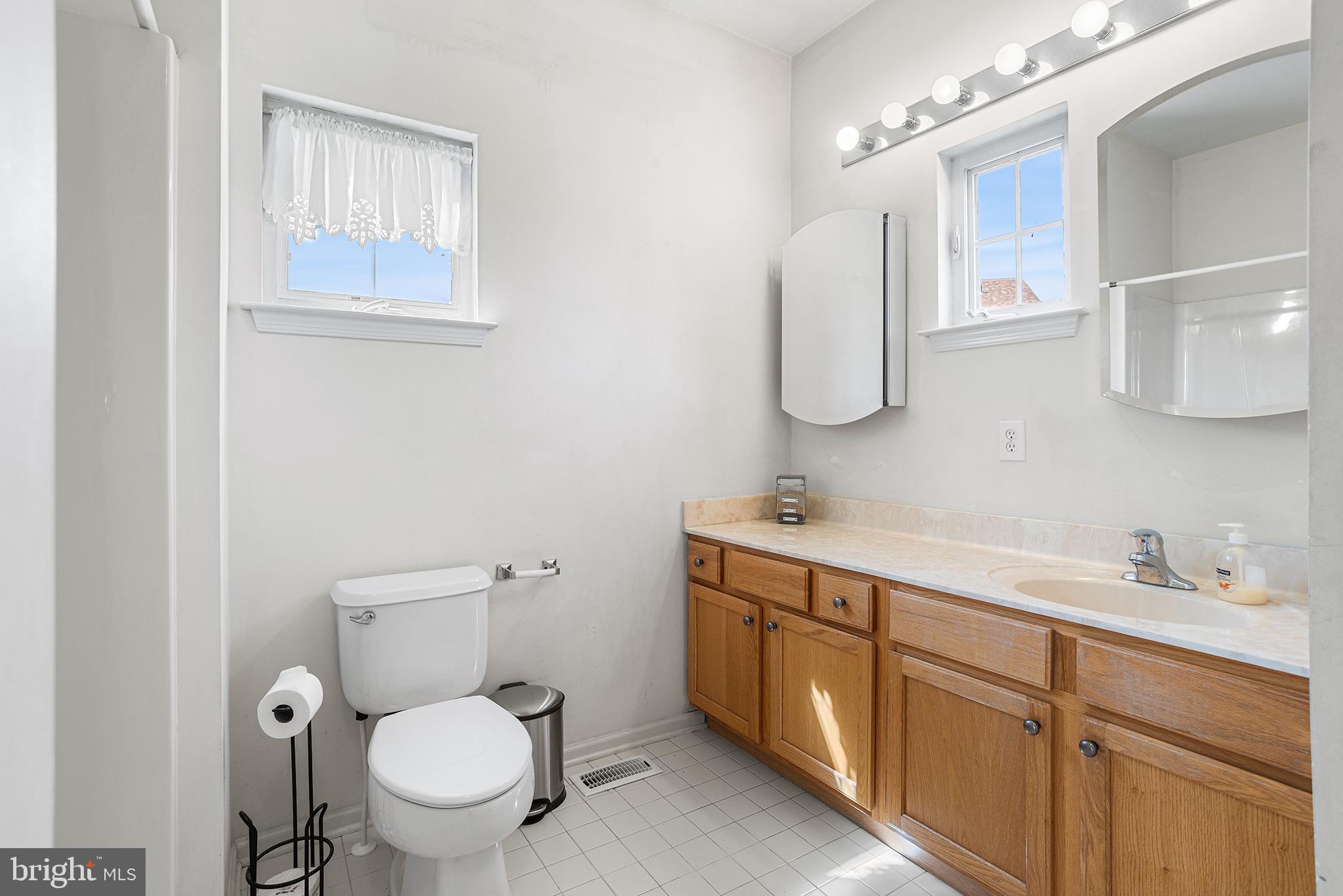 6 Wilson Way, Unit 3 Delanco, NJ 08075 - Photo 18 of 35
