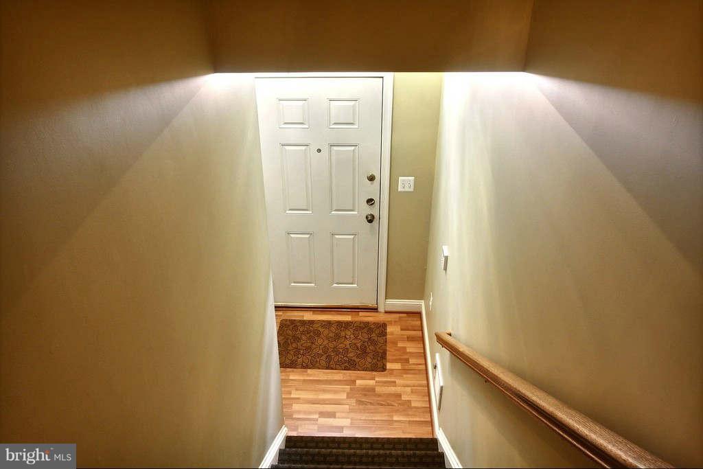 119 Bucksfield Road Gaithersburg, MD 20878 - Photo 3 of 25 Foyer