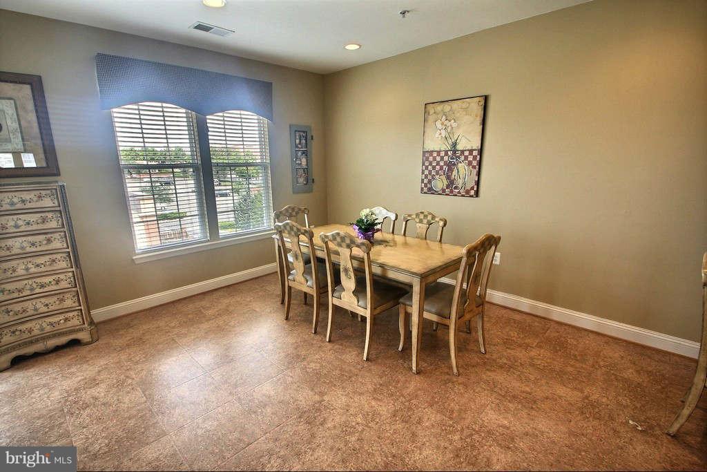 119 Bucksfield Road Gaithersburg, MD 20878 - Photo 9 of 25 Kitchen