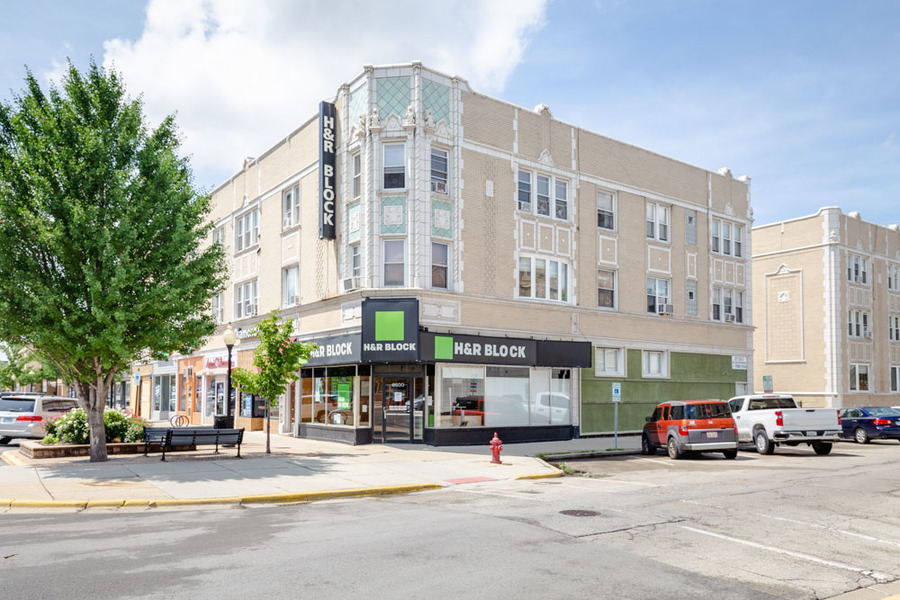 6500 Cermak Road, Unit 339 Berwyn, IL 60402 - Photo 1 of 1 a view of a building with a street
