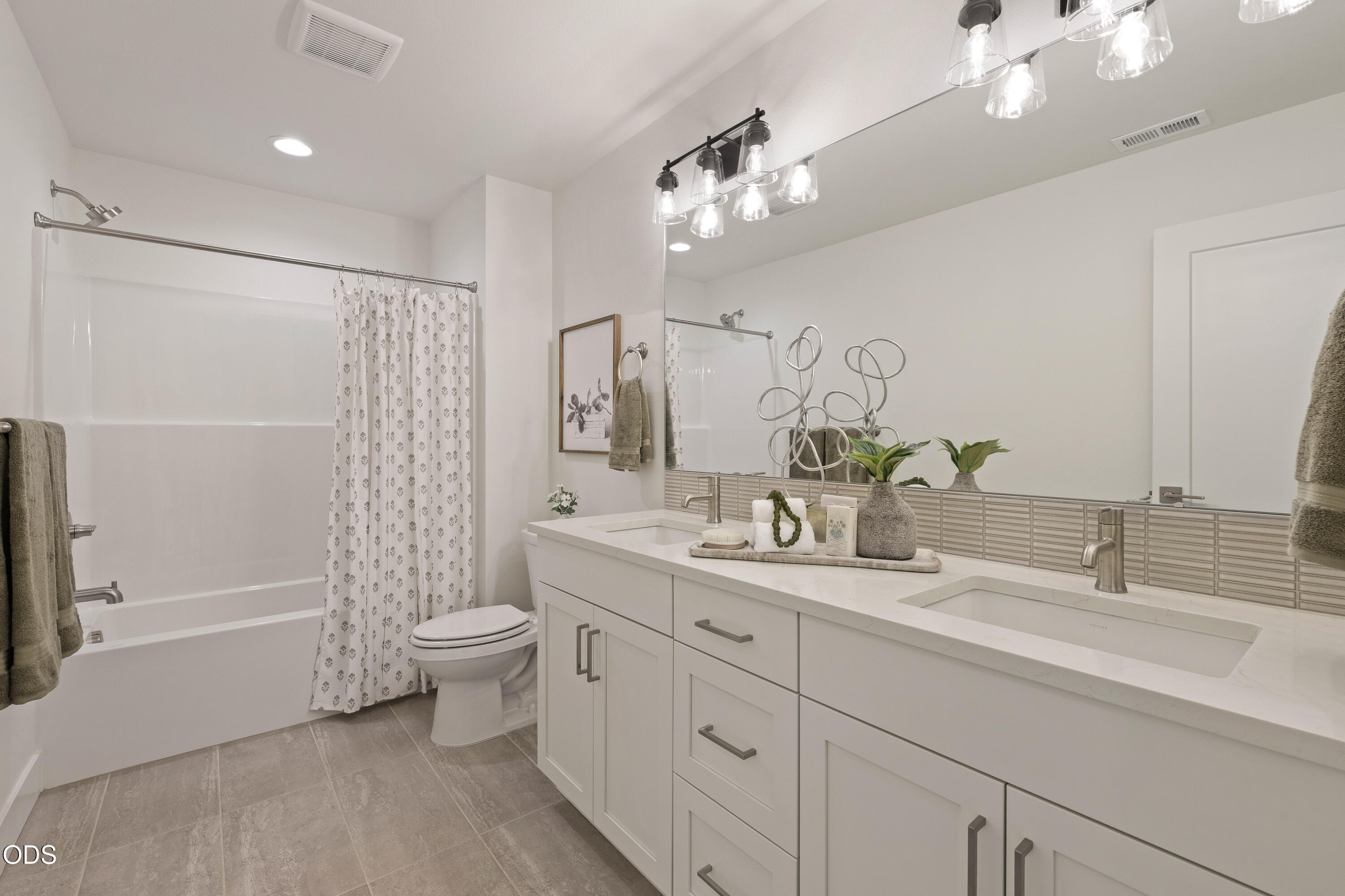 2251 Southwest 43rd Street, Unit 29 Redmond, OR 97756 - Photo 40 of 51