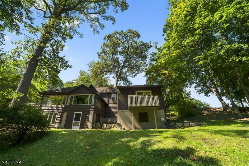 46 Glenside Trail Sparta, NJ 07871 - Photo 30 of 31 a front view of a house with a yard
