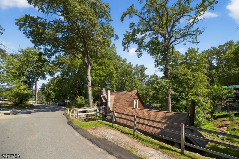 46 Glenside Trail Sparta, NJ 07871 - Photo 31 of 31 a view of a park with large trees