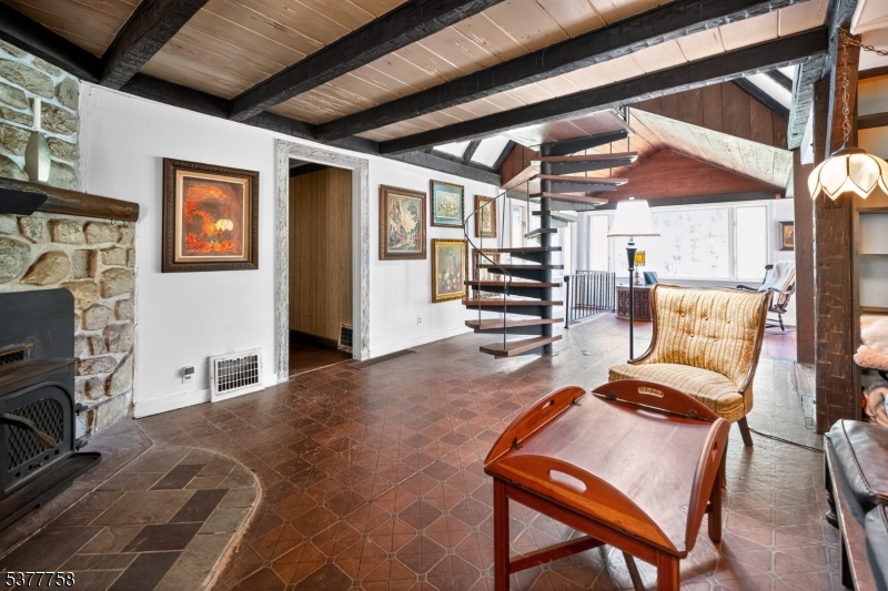 46 Glenside Trail Sparta, NJ 07871 - Photo 6 of 31 a view of livingroom with furniture
