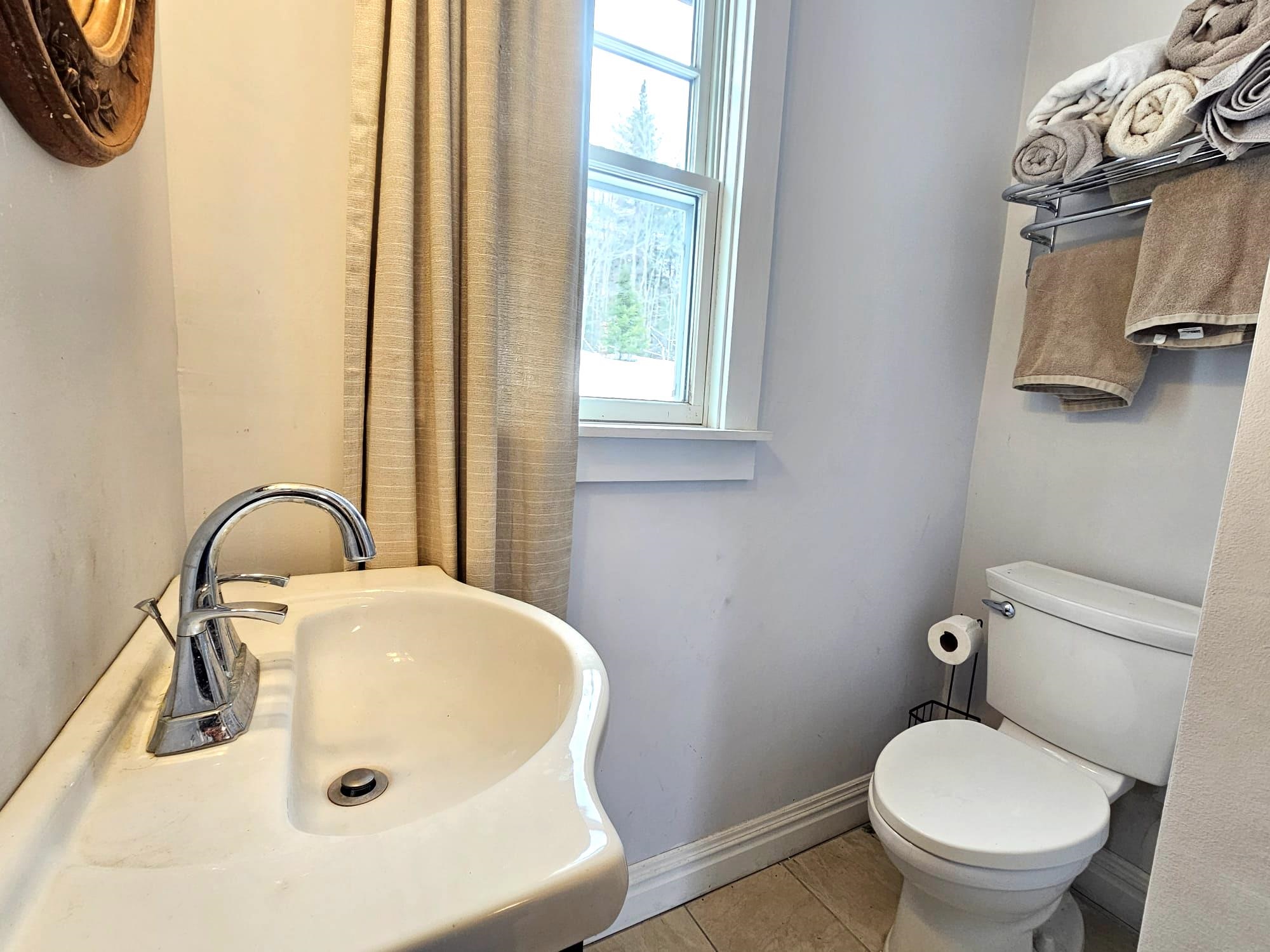 1153 King Hill Road Readsboro, VT 05350 - Photo 11 of 39