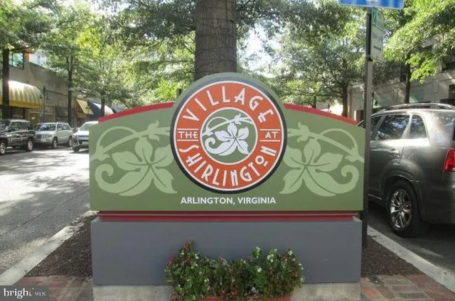 a sign that is on the wall of a building