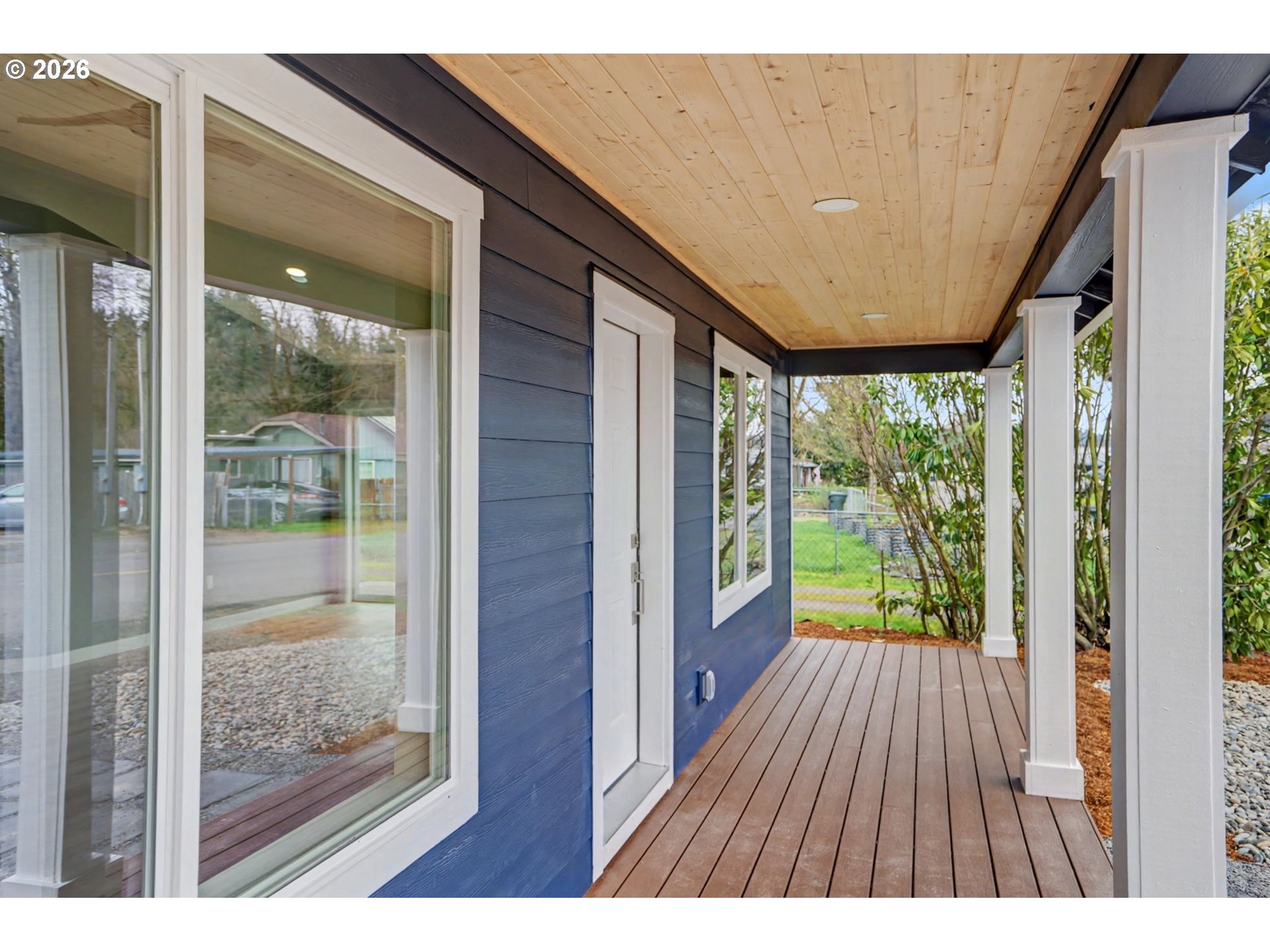 7425 5th Street Southeast Turner, OR 97392 - Photo 36 of 47 a view interior of the house