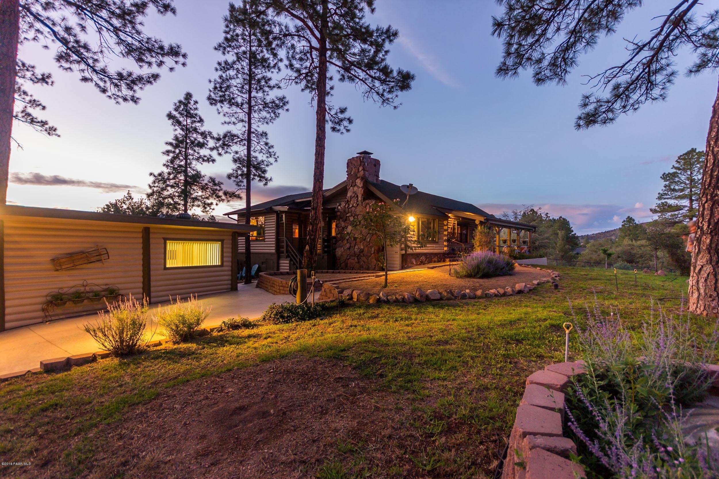2260 Shadow Valley Ranch Road Prescott, AZ 86305 - Photo 3 of 16 Twilight view of garage and home