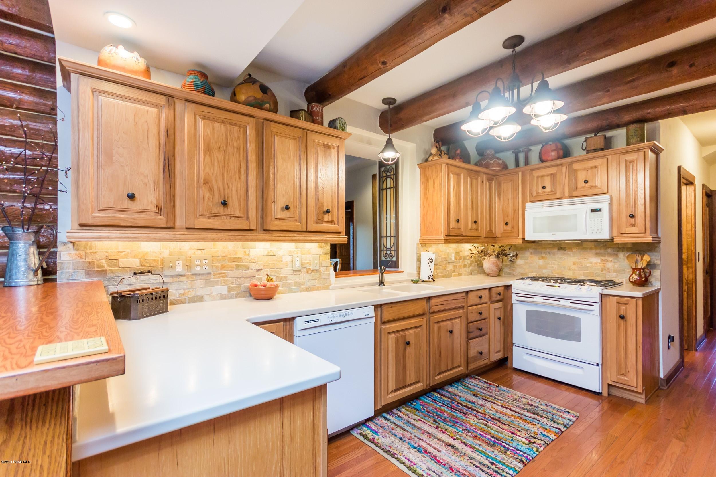 2260 Shadow Valley Ranch Road Prescott, AZ 86305 - Photo 5 of 16 Kitchen with pass through window