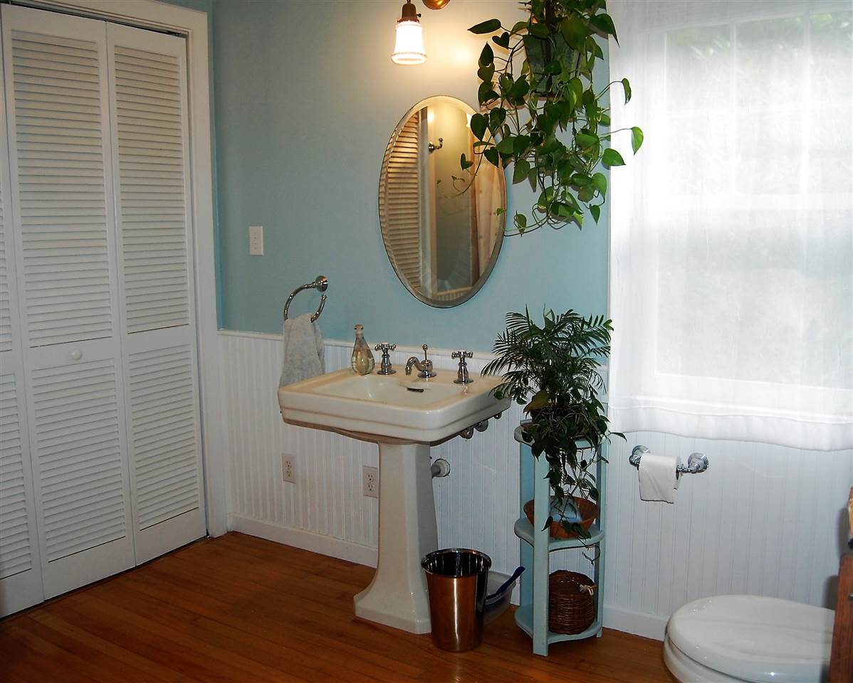2143 Airport Road Warren, VT 05674 - Photo 14 of 25 Gallery Image 14