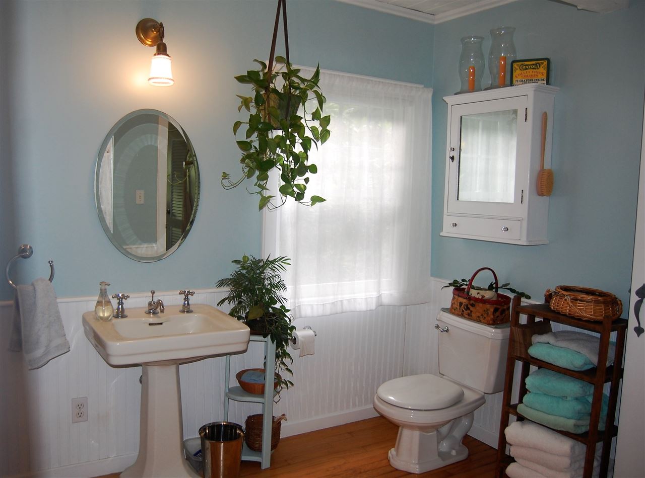 2143 Airport Road Warren, VT 05674 - Photo 15 of 25 Gallery Image 15