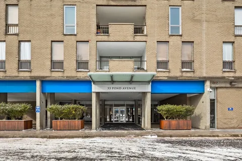 $2,700 | 33 Pond Avenue, Unit 704, Brookline, MA 02445