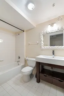 $475,000 | 545 North Dearborn Street, Unit 2301, Chicago, IL 60654