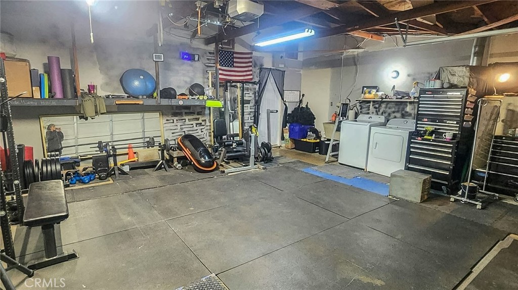 14798 Keota Road Apple Valley, CA 92307 - Photo 24 of 27 a view of a room with gym equipment