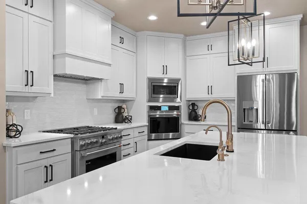 $1,050,000 | 4093 Half Crown Run, De Pere, WI 54115