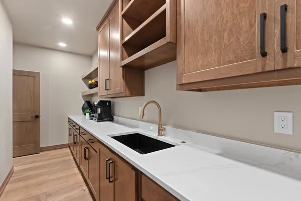 $1,050,000 | 4093 Half Crown Run, De Pere, WI 54115