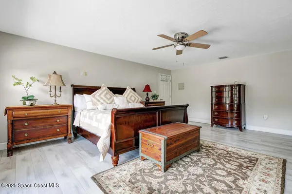 $6,500 | 250 East Central Boulevard, Cape Canaveral, FL 32920