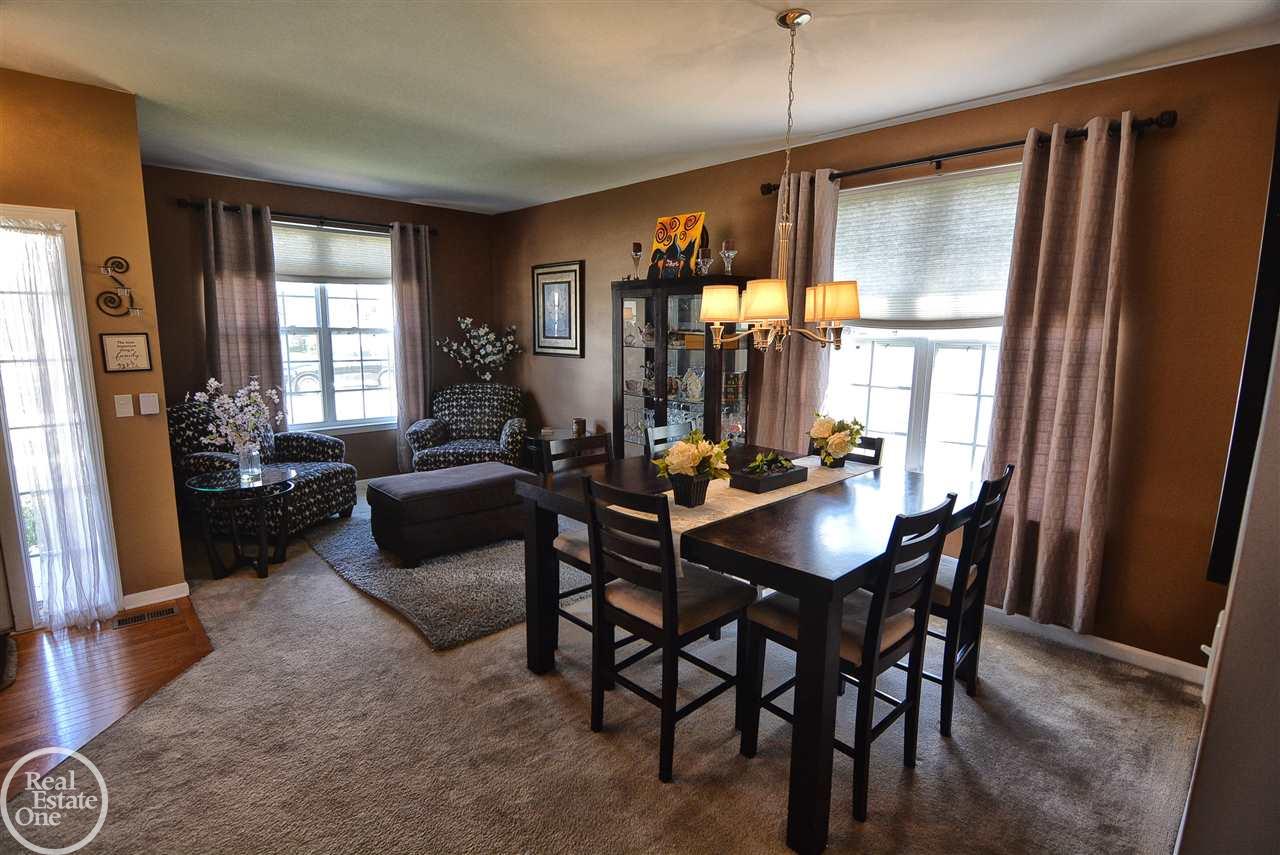 47883 Gloede Road Macomb, MI 48044 - Photo 5 of 38