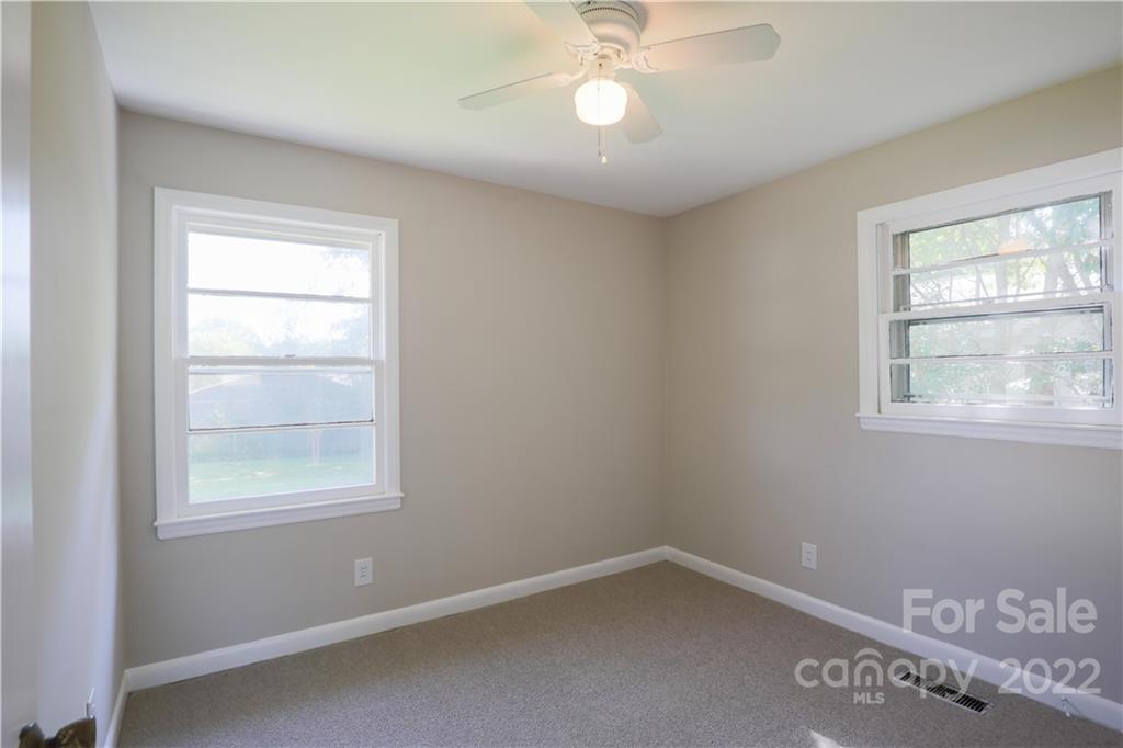 116 Boatright Road Pineville, NC 28134 - Photo 8 of 13 Gallery Image 8