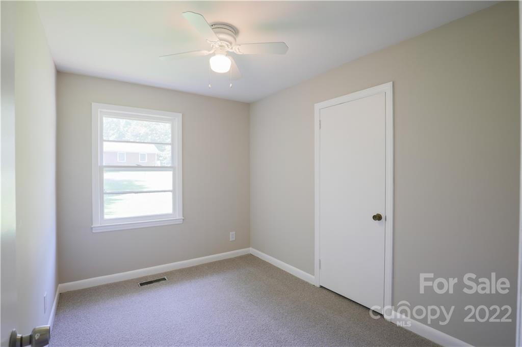 116 Boatright Road Pineville, NC 28134 - Photo 9 of 13 Gallery Image 9