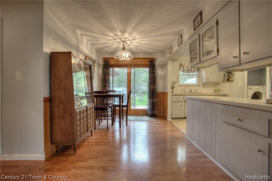 6525 Walters Road Clarkston, MI 48346 - Photo 26 of 35 27.jpg