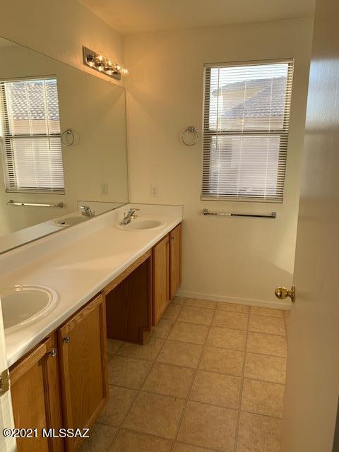 2301 South Ave Arroyo Rincon Tucson, AZ 85710 - Photo 14 of 20