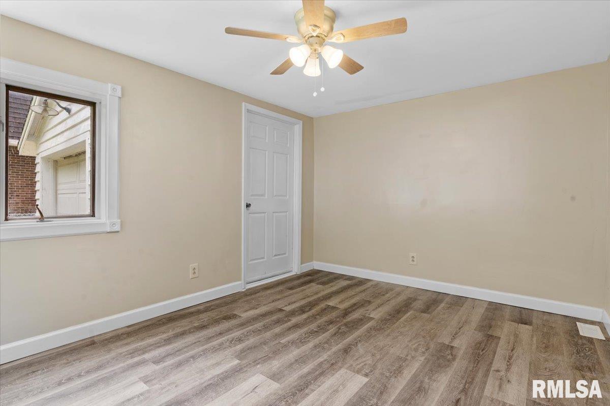 201 South Walnut Street Springfield, IL 62704 - Photo 14 of 35