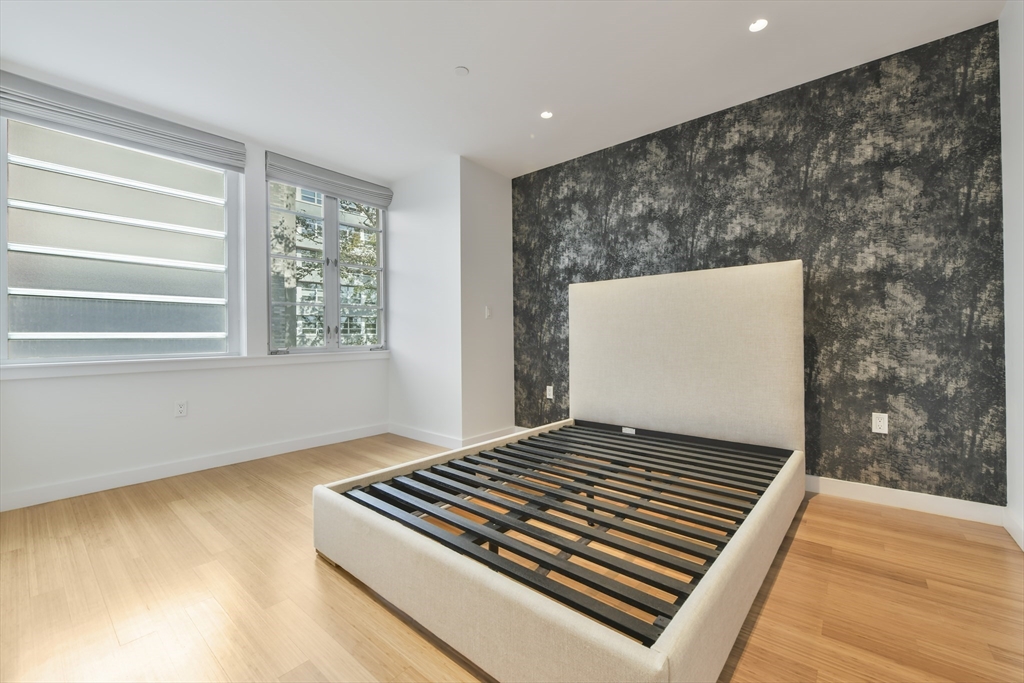 7 Warren Avenue, Unit 12 Boston, MA 02116 - Photo 7 of 12