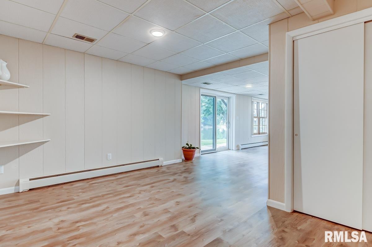 772 Pecan Point Road Petersburg, IL 62675 - Photo 39 of 50 Gallery Image 39
