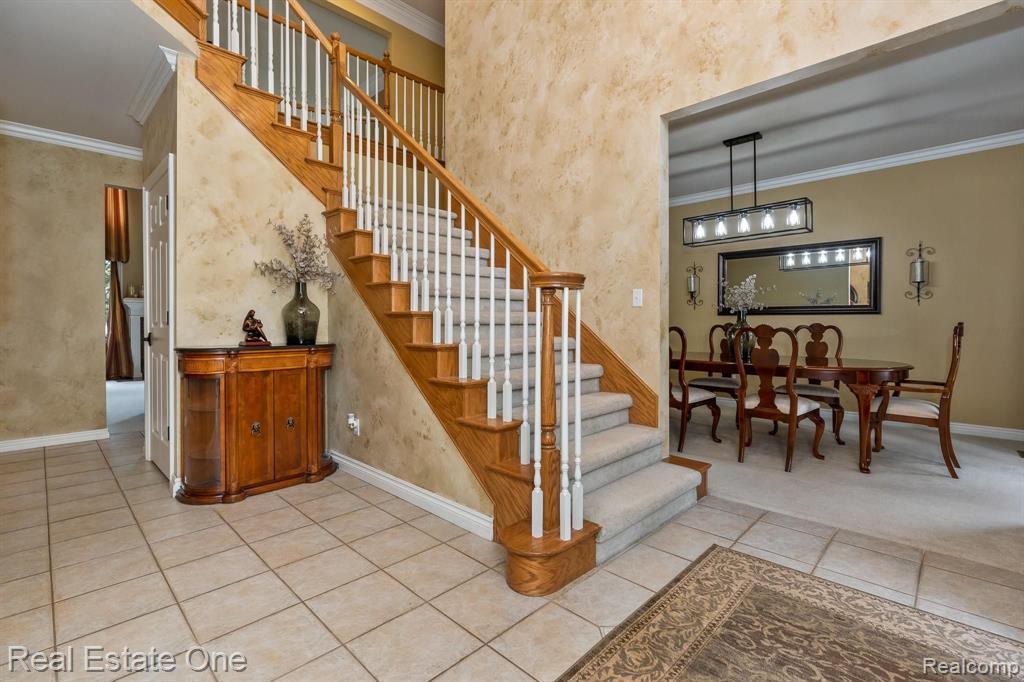 1345 Ross Lane Rochester, MI 48306 - Photo 3 of 61