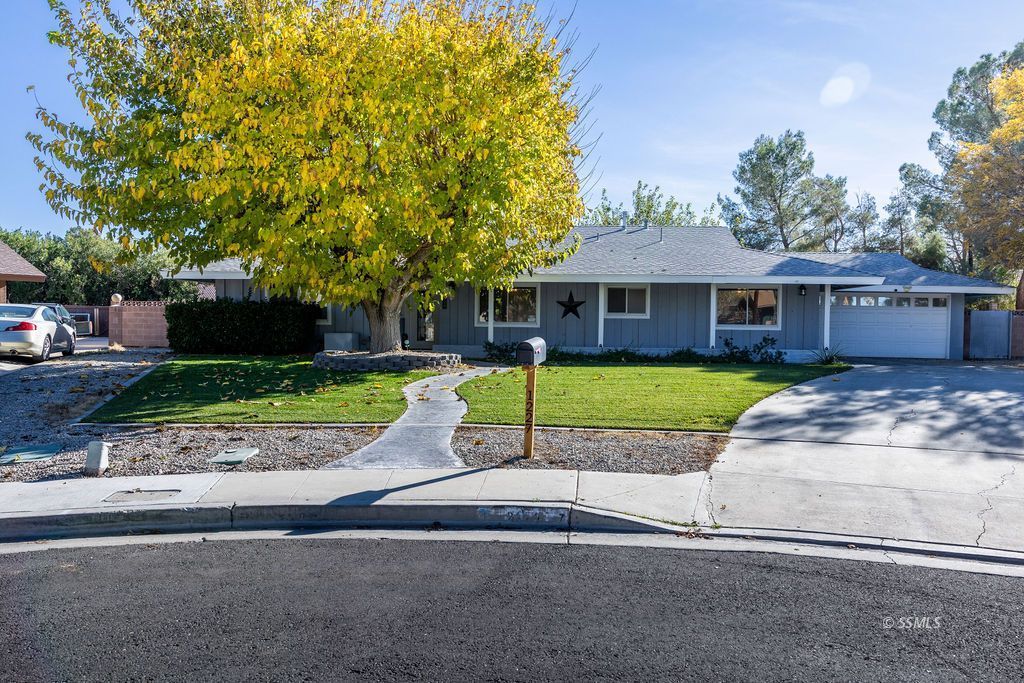 1227 Wayne Street Ridgecrest, CA 93555 - Photo 1 of 43 Gallery Image 1