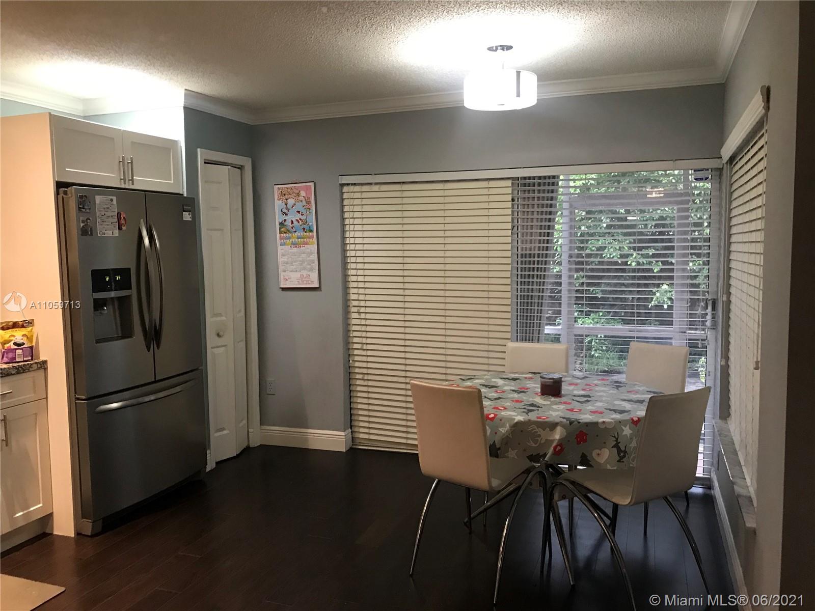 7462 Southwest 162nd Path Miami, FL 33193 - Photo 5 of 13 Gallery Image 5