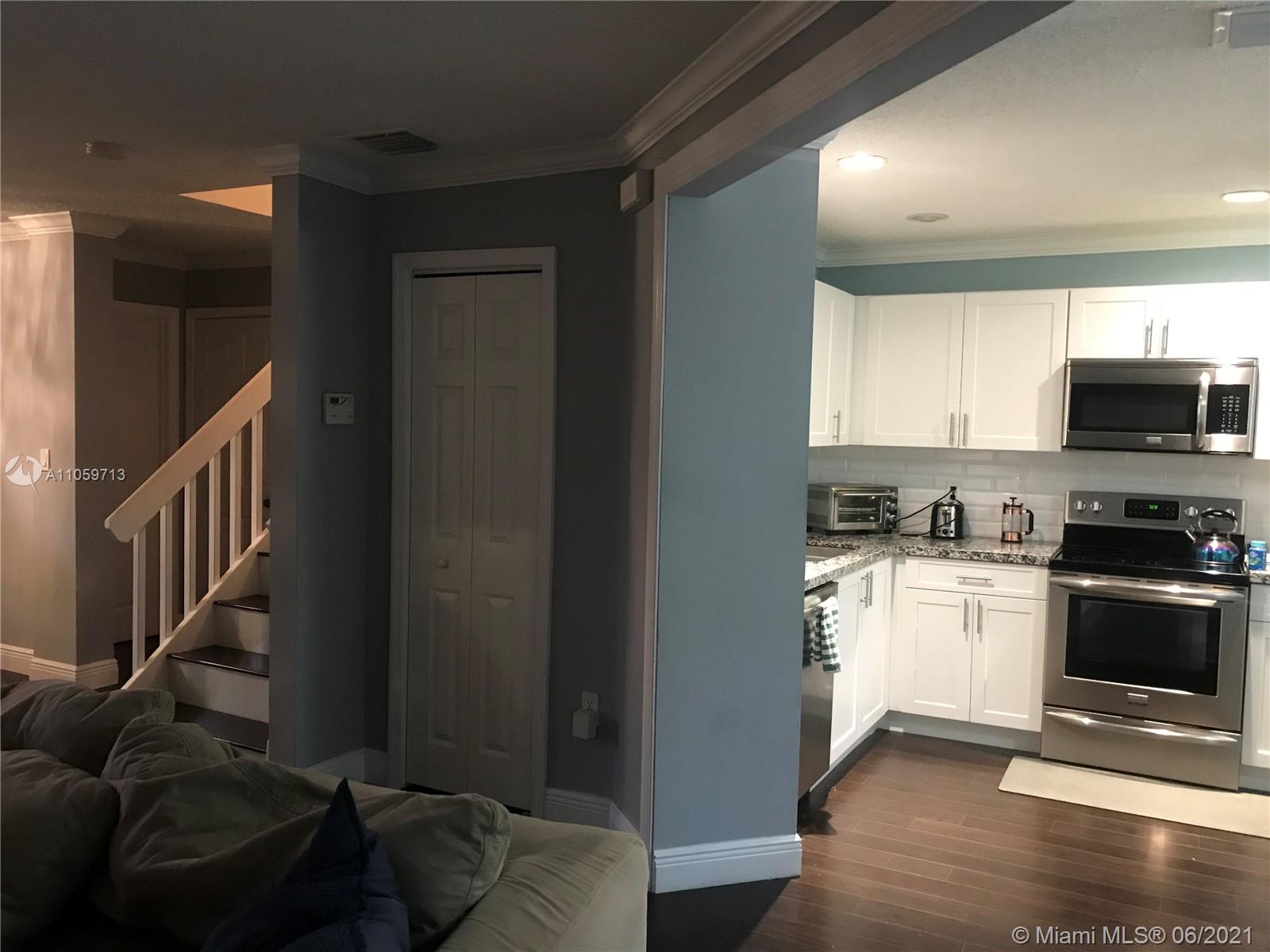 7462 Southwest 162nd Path Miami, FL 33193 - Photo 6 of 13 Gallery Image 6