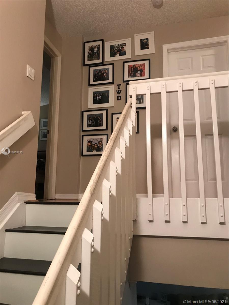 7462 Southwest 162nd Path Miami, FL 33193 - Photo 9 of 13 Gallery Image 9