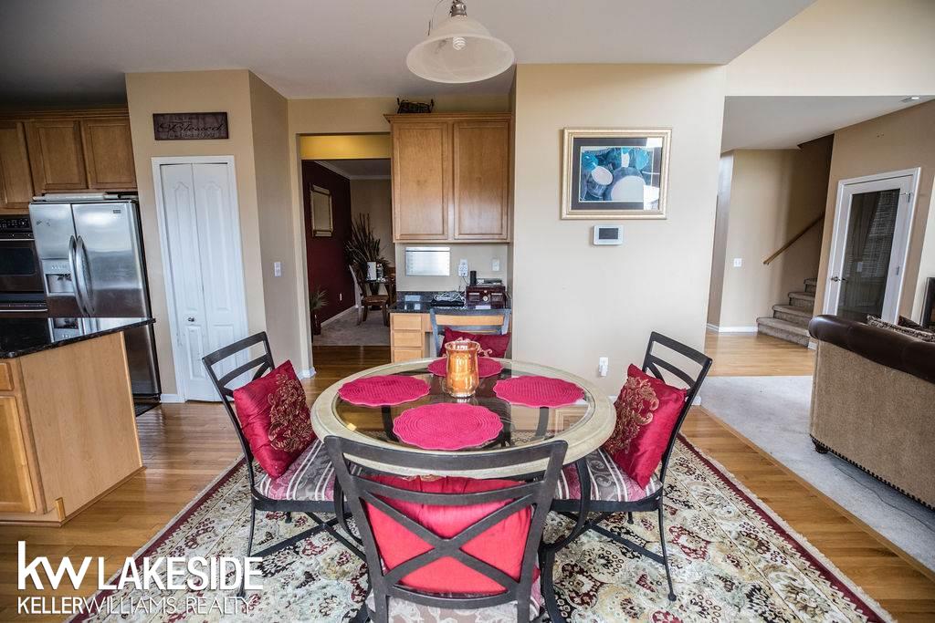30870 Bradmore Road Warren, MI 48092 - Photo 18 of 41 31390953-17.JPG