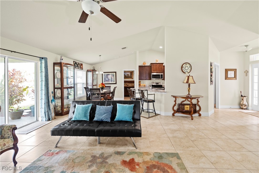 192 Townsend Court Lehigh Acres, FL 33972 - Photo 14 of 50