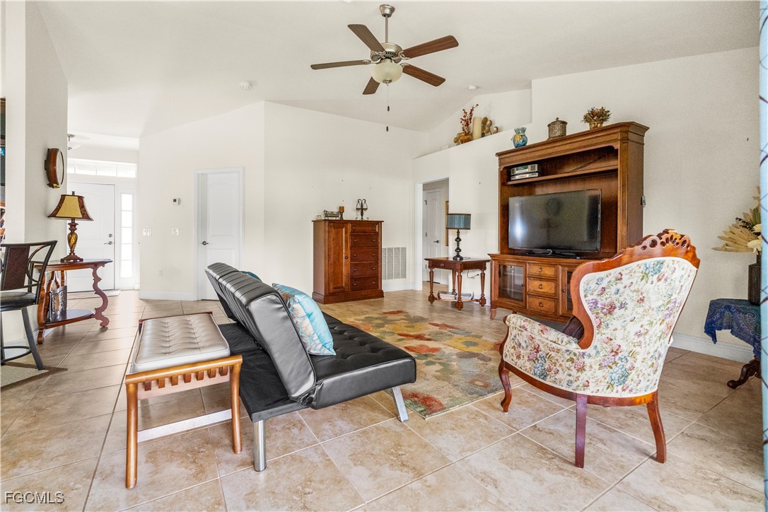 192 Townsend Court Lehigh Acres, FL 33972 - Photo 17 of 50