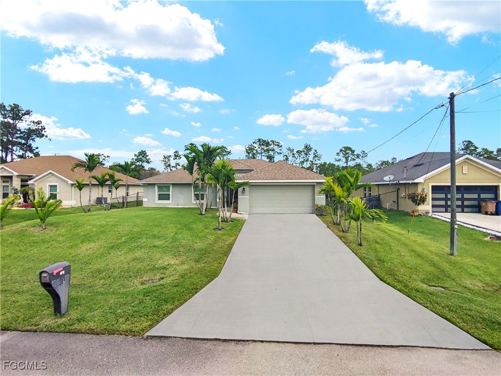 192 Townsend Court Lehigh Acres, FL 33972 - Photo 6 of 50